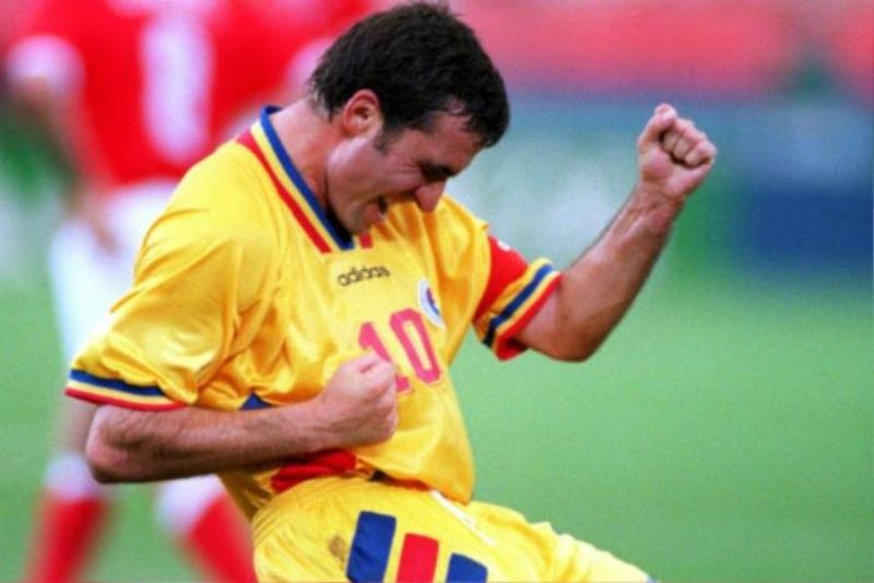 Năm 2003, Gheorghe Hagi nhận lời mời làm HLV đội bóng Thổ Nhĩ Kỳ